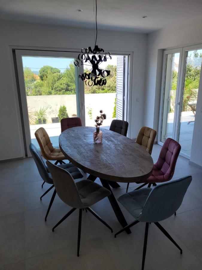 Apartamento Haus Dalmatia With Heated Pool Bibinje Exterior foto