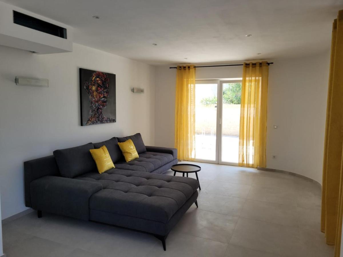 Apartamento Haus Dalmatia With Heated Pool Bibinje Exterior foto