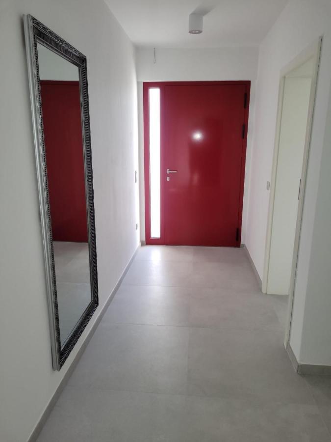 Apartamento Haus Dalmatia With Heated Pool Bibinje Exterior foto