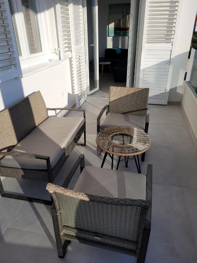 Apartamento Haus Dalmatia With Heated Pool Bibinje Exterior foto