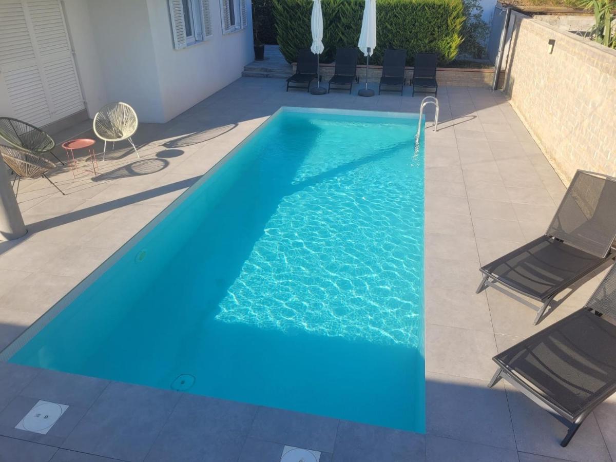 Apartamento Haus Dalmatia With Heated Pool Bibinje Exterior foto
