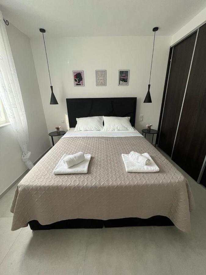 Apartamento Haus Dalmatia With Heated Pool Bibinje Exterior foto