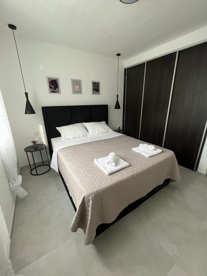 Apartamento Haus Dalmatia With Heated Pool Bibinje Exterior foto